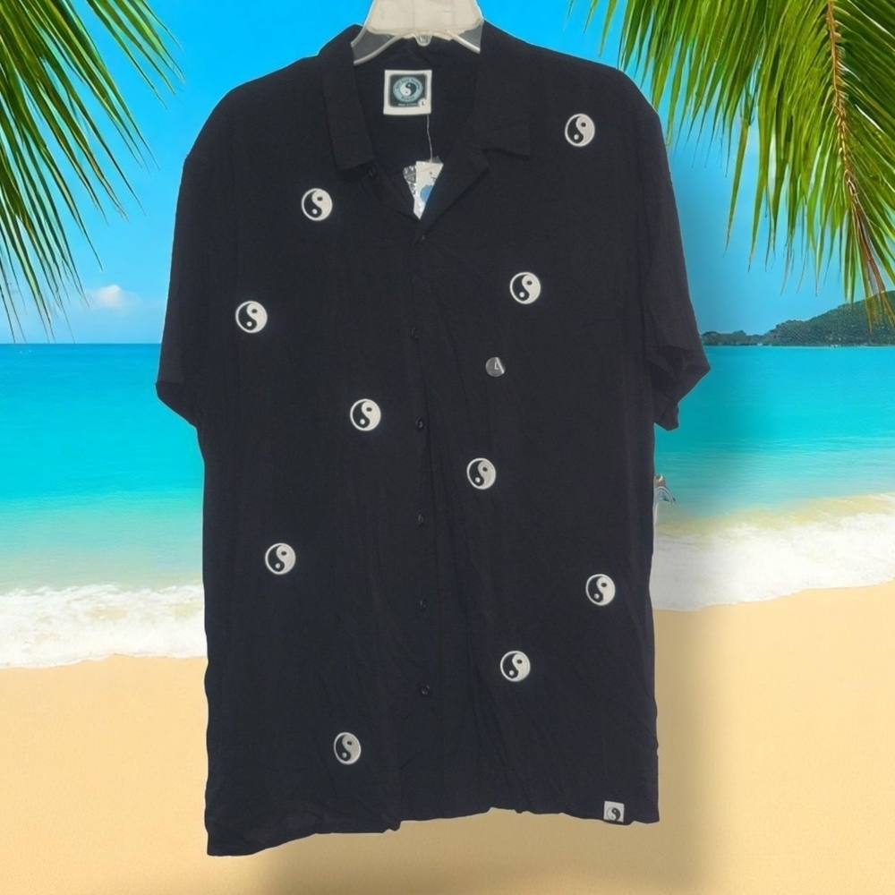 PACSUN - T&C SURF HAWAII Black Casual Button Down Shirt with Modern Design